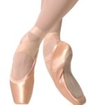 Best pointe shoes for beginners ballerina picture